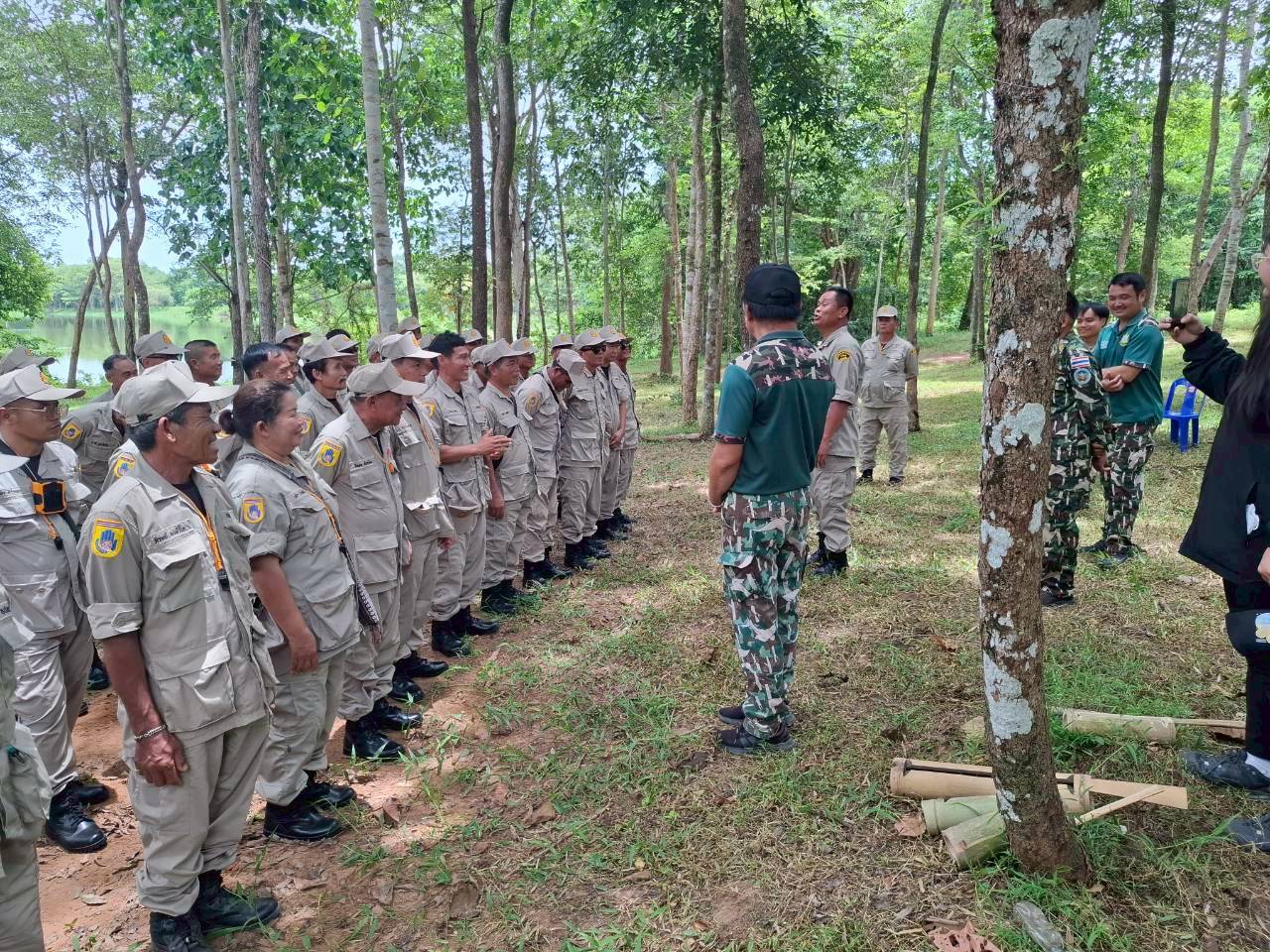 LINE_ALBUM_ทบทวน อปพร. 68_250813_460_397.jpg